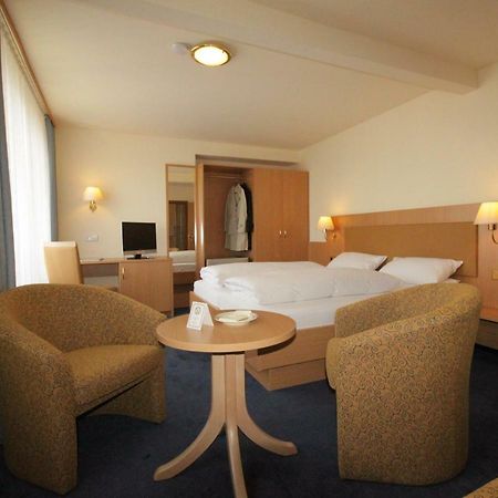 Hotel Garni Eden Meersburg Bagian luar foto