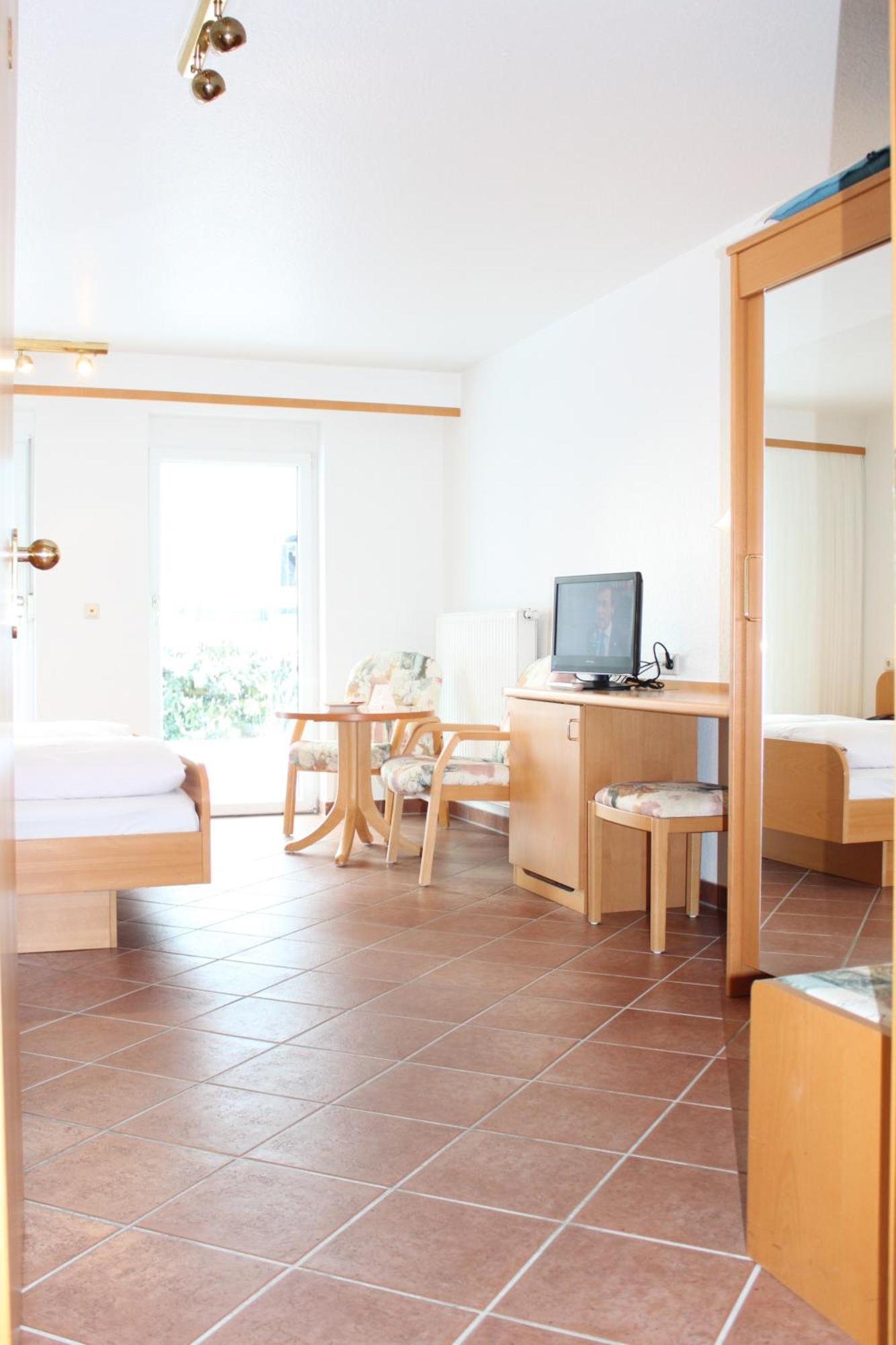 Hotel Garni Eden Meersburg Bagian luar foto