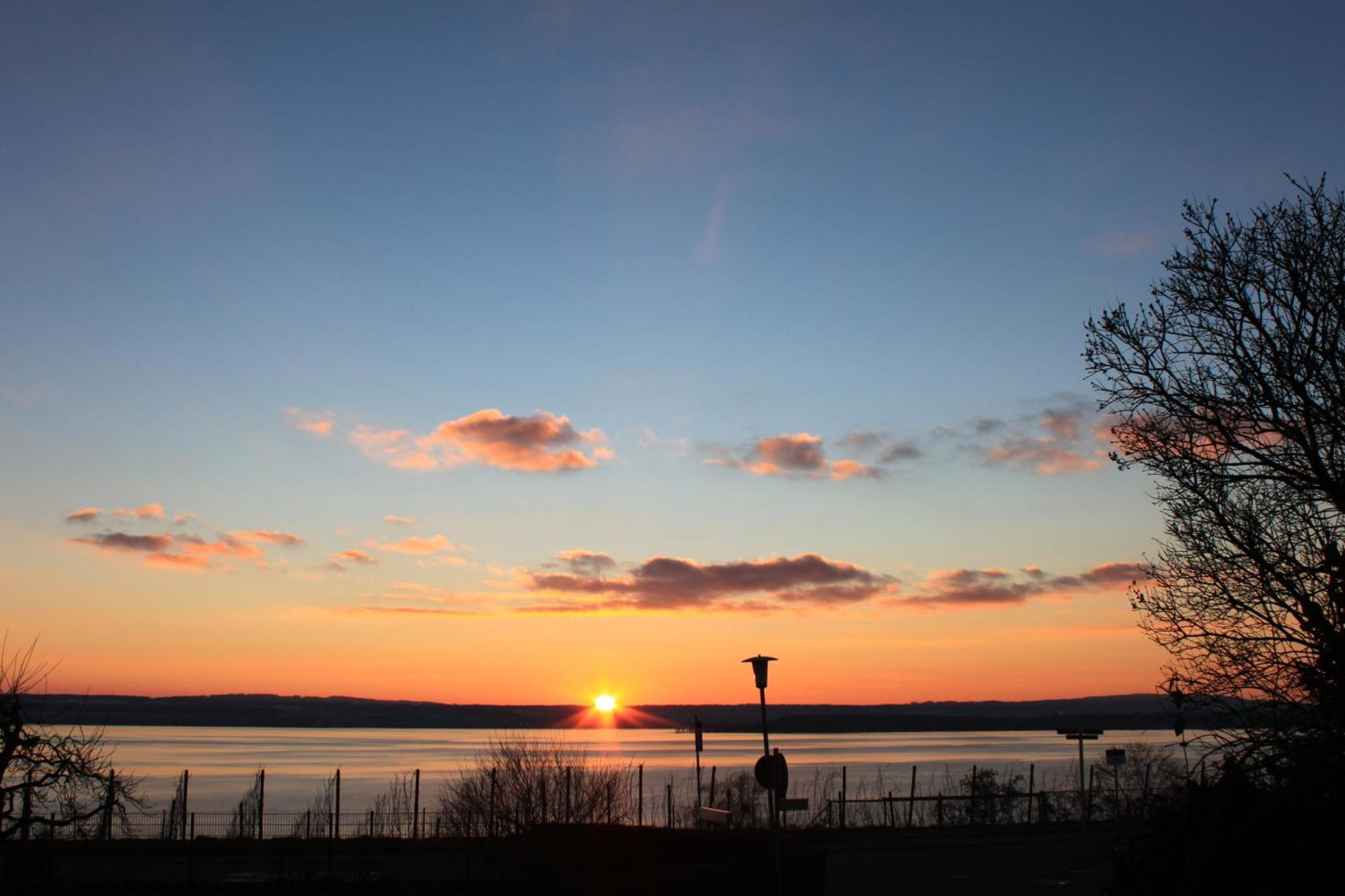 Hotel Garni Eden Meersburg Bagian luar foto